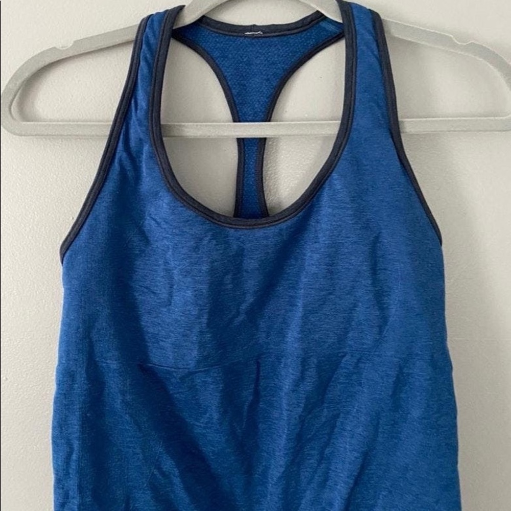 Lululemon tank
